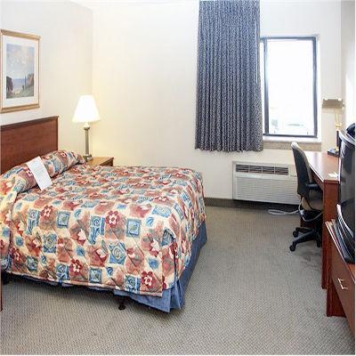 La Quinta And By Wyndham Cincinnati North 3*