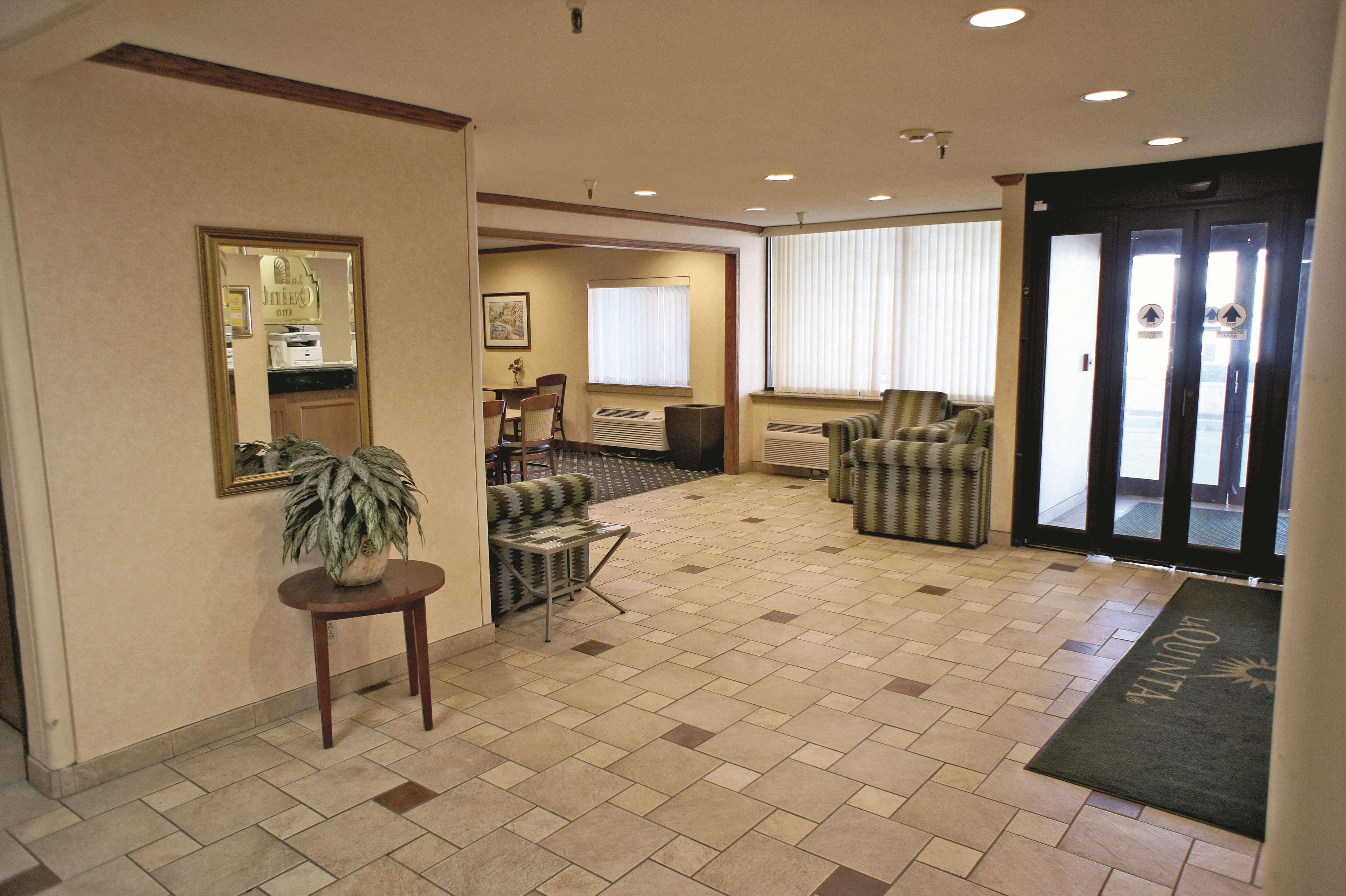La Quinta And By Wyndham Cincinnati North Hotel Springdale