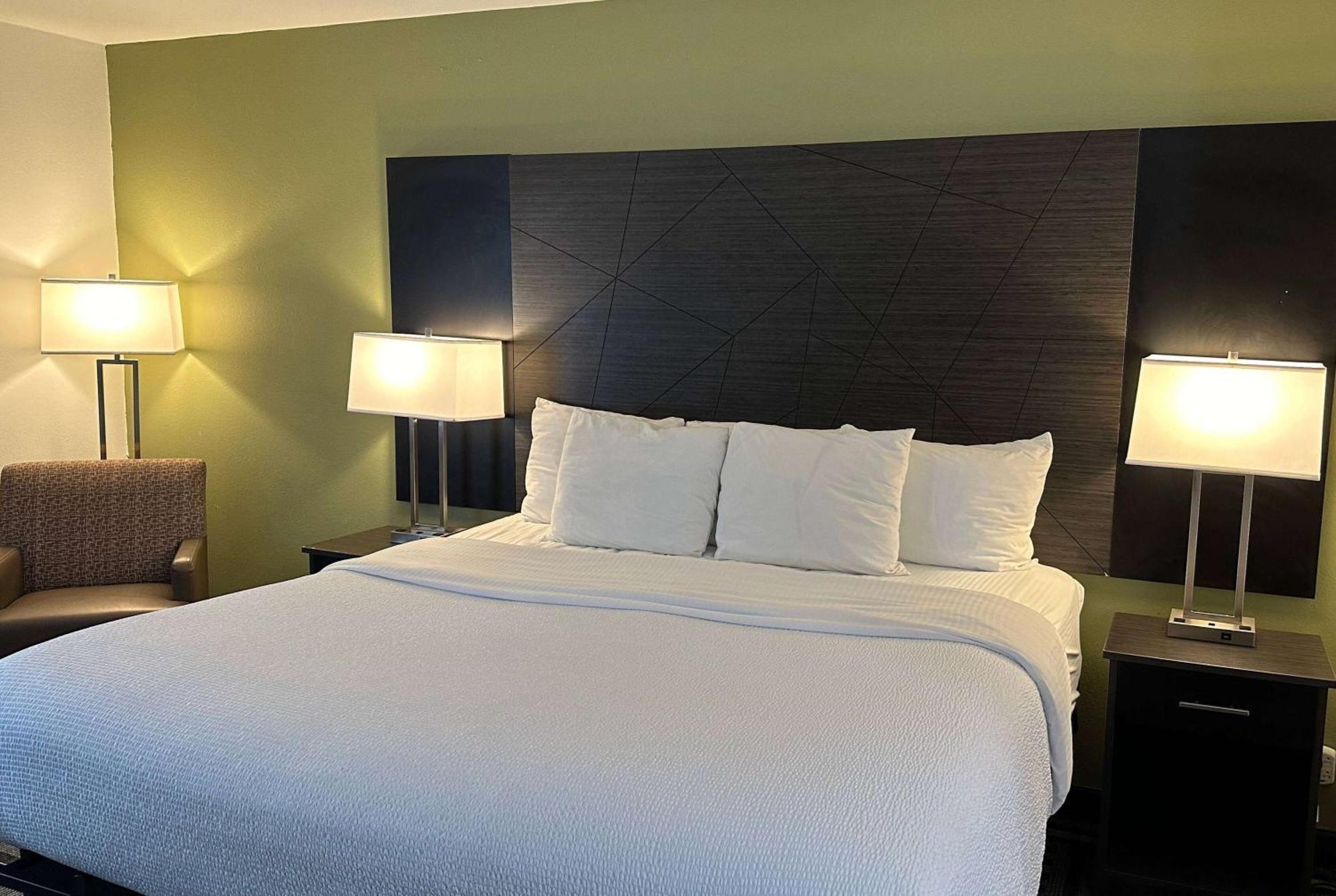 La Quinta And By Wyndham Cincinnati North 3* Springdale